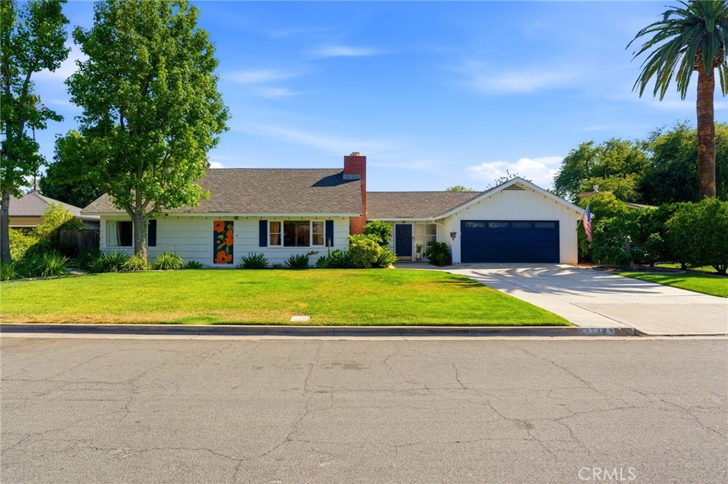 4374 Ramona Drive Riverside, CA 92506 - Photo 2 of 54