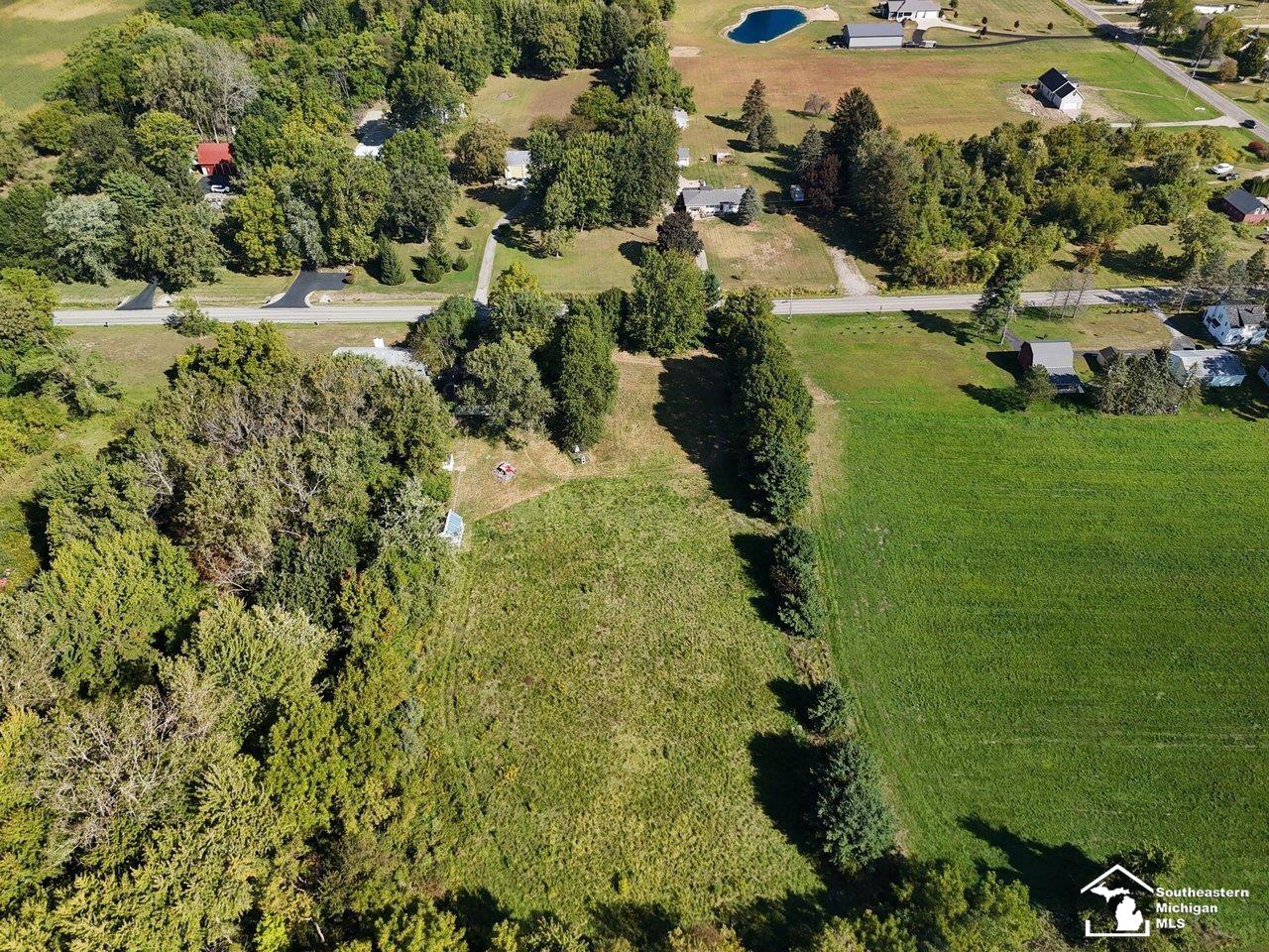 109 West Dean Road Temperance, MI 48182 - Photo 40 of 49 50188992-bd1fb64d-2475-4f2b-9360-4cfea7337a8f.JPG