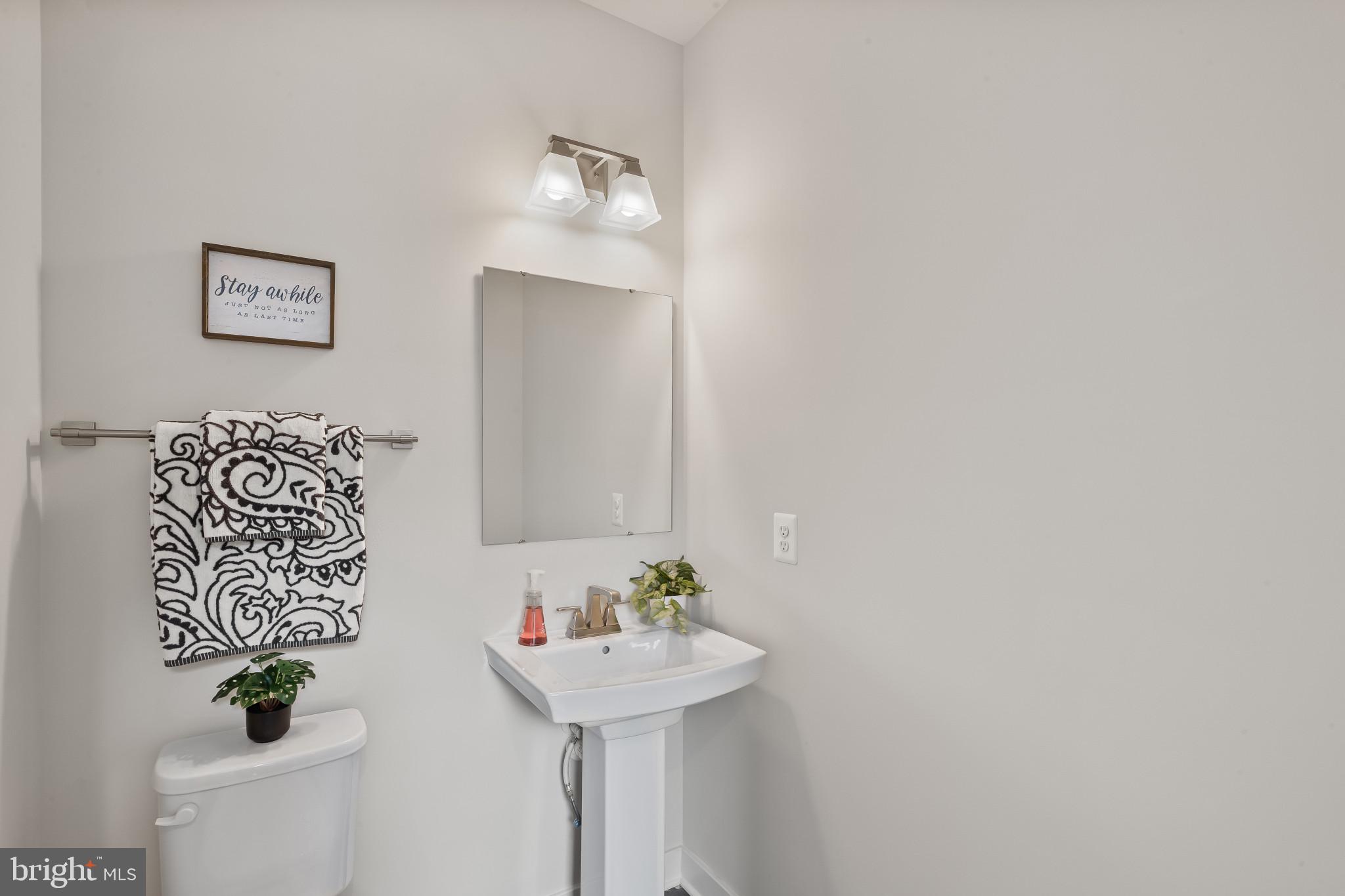 561 Katherine Avenue Baltimore, MD 21221 - Photo 18 of 32