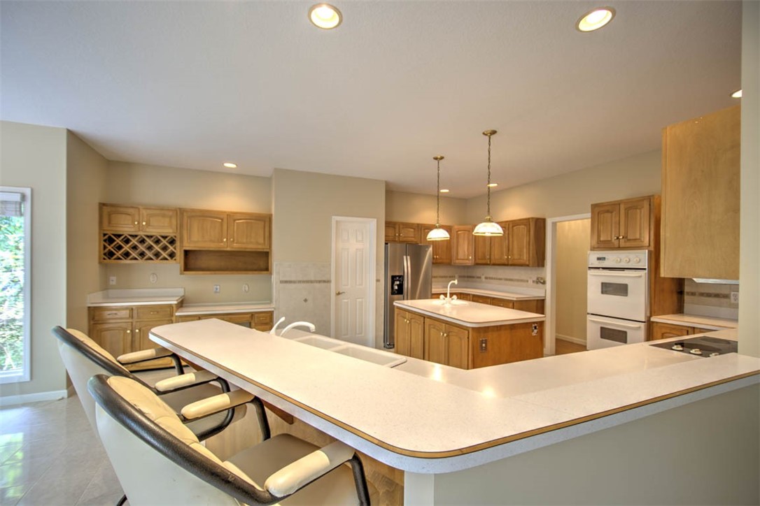1198 Wedgewood Court Decatur, IL 62526 - Photo 12 of 40 Gallery Image 12