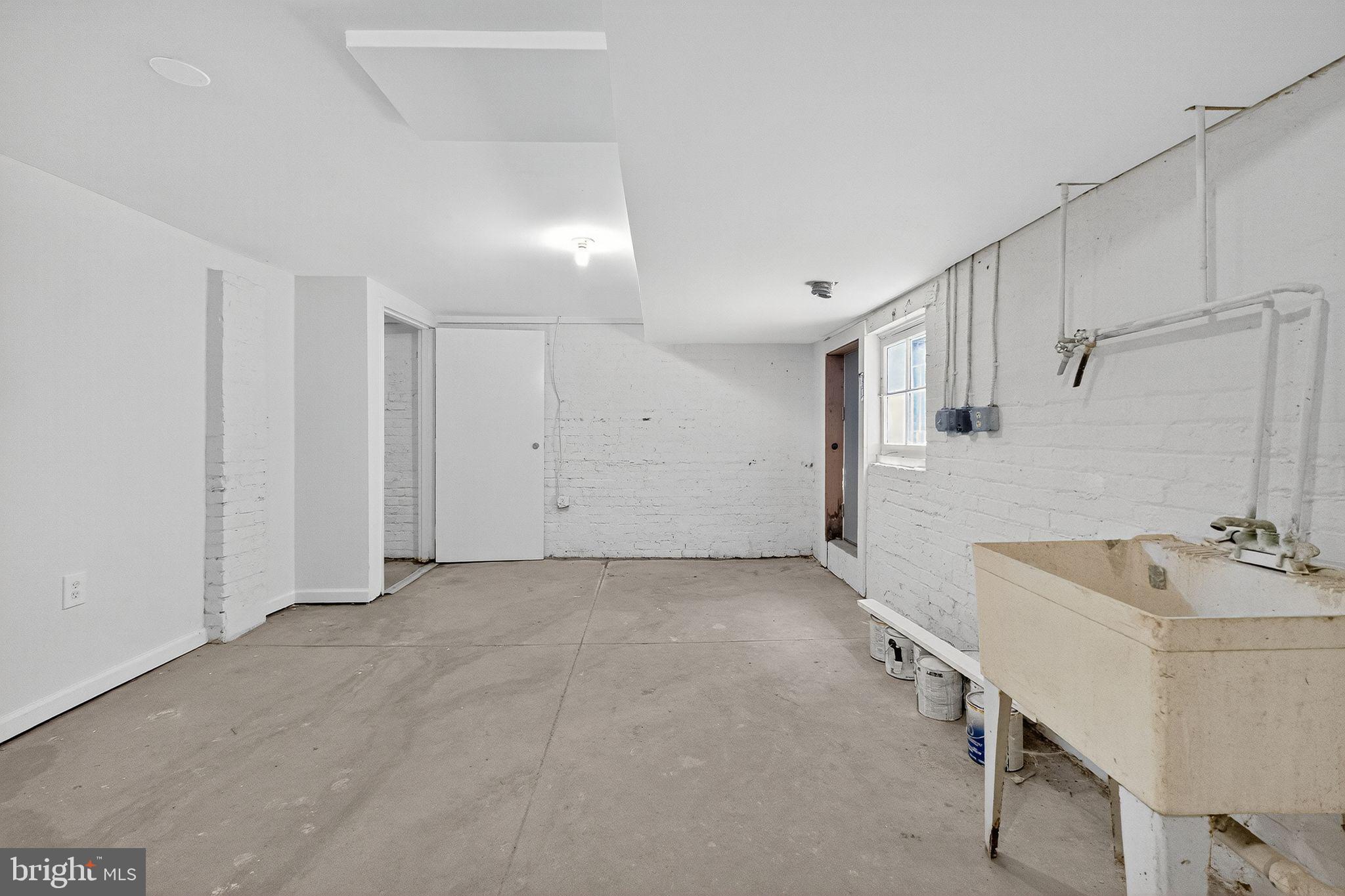 1664 Park Road Northwest Washington, DC 20010 - Photo 17 of 44 Gallery Image 17