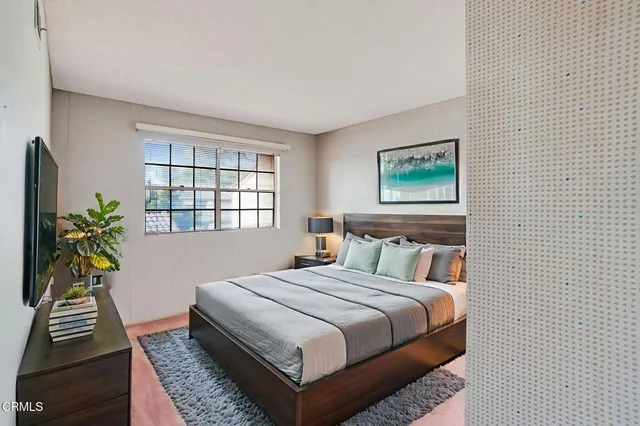 $649,000 | 945 McHugh Court, Ventura, CA 93003