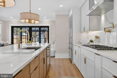 $1,999,950 | 4121 Military Road Northwest, Washington, DC 20015