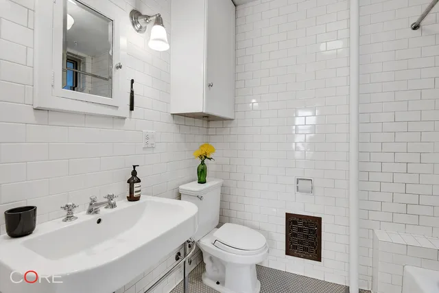 $950,000 | 198 East 7th Street, Unit 9 | East Village