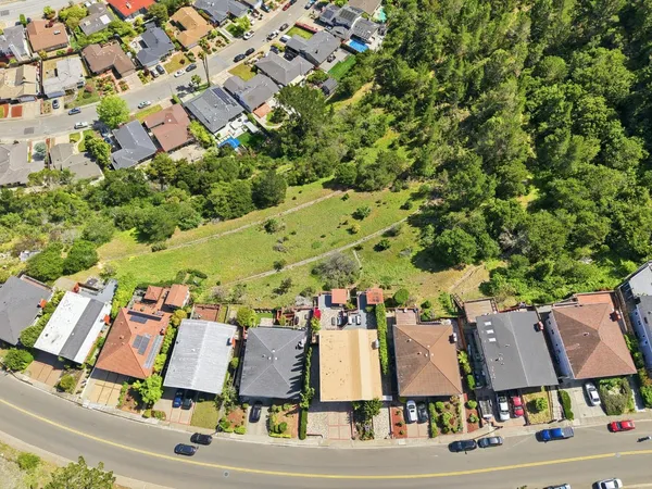 $2,650,000 | 973 Larkspur Drive, Millbrae, CA 94030