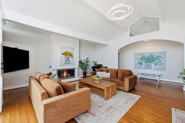 $2,650,000 | 973 Larkspur Drive, Millbrae, CA 94030