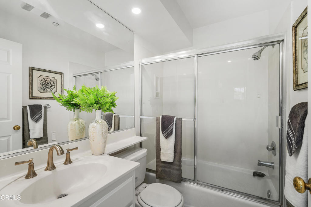 1033 West Duarte Road, Unit A Arcadia, CA 91007 - Photo 17 of 21 hall bath