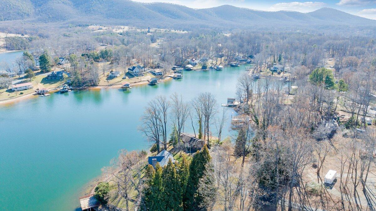 188 Hardy Court Penhook, VA 24137 - Photo 106 of 114 188 Hardy Ct. E95