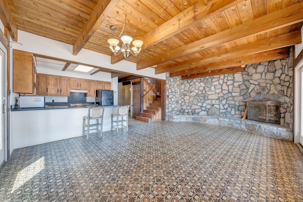 188 Hardy Court Penhook, VA 24137 - Photo 15 of 114 188 Hardy Ct. Interior 9