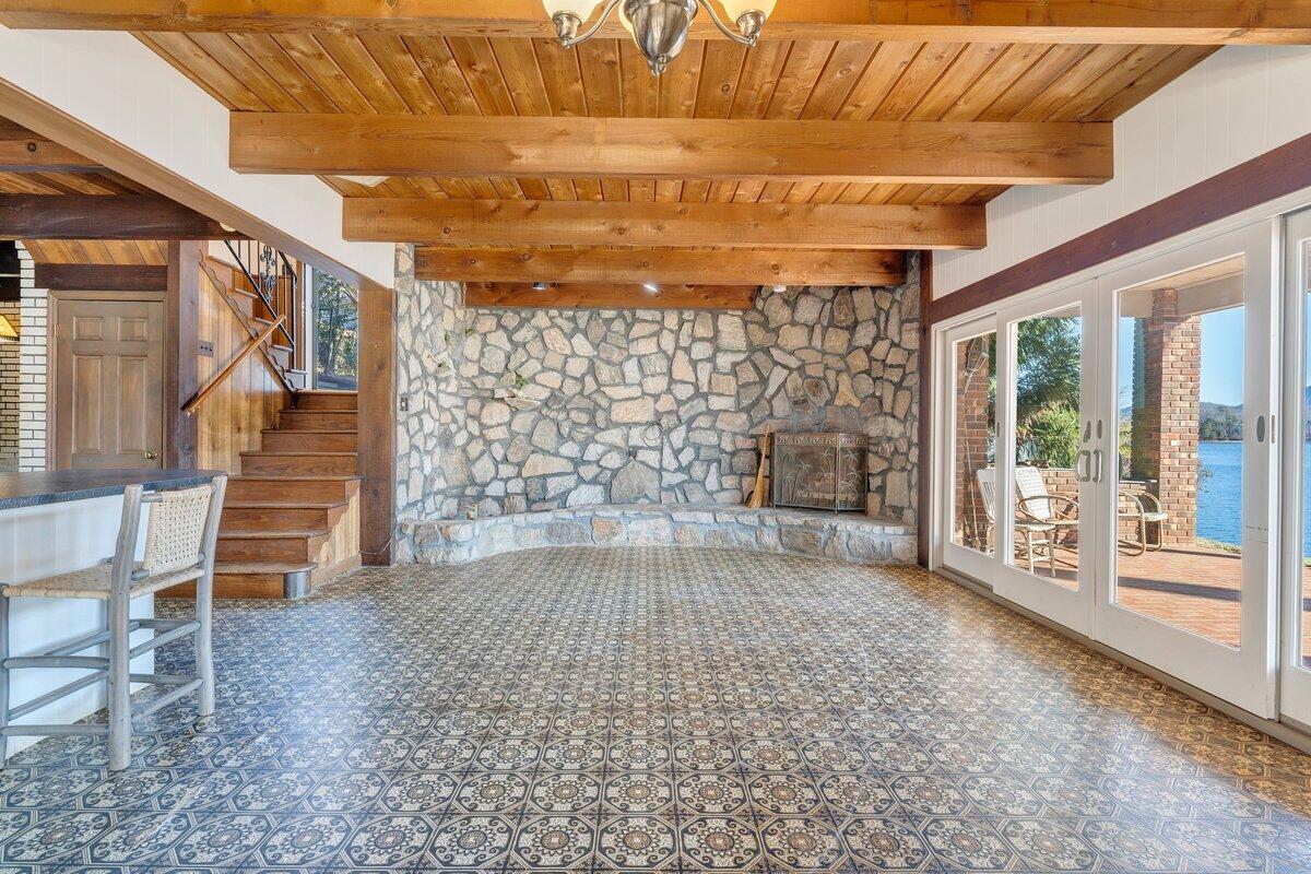 188 Hardy Court Penhook, VA 24137 - Photo 16 of 114 188 Hardy Ct. Interior 8