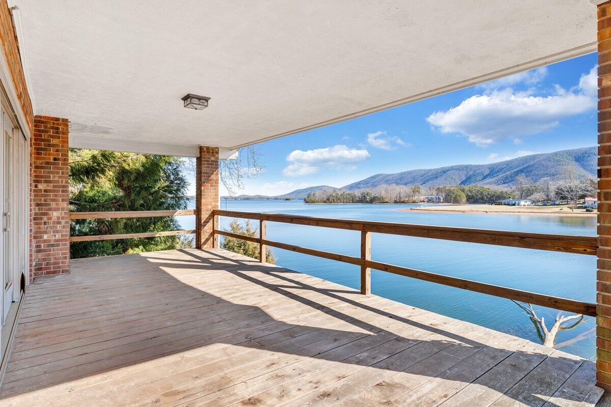 188 Hardy Court Penhook, VA 24137 - Photo 52 of 114 188 Hardy Ct. E21