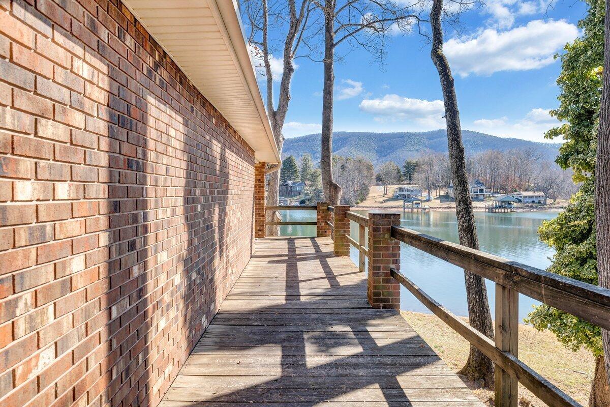 188 Hardy Court Penhook, VA 24137 - Photo 56 of 114 188 Hardy Ct. E32