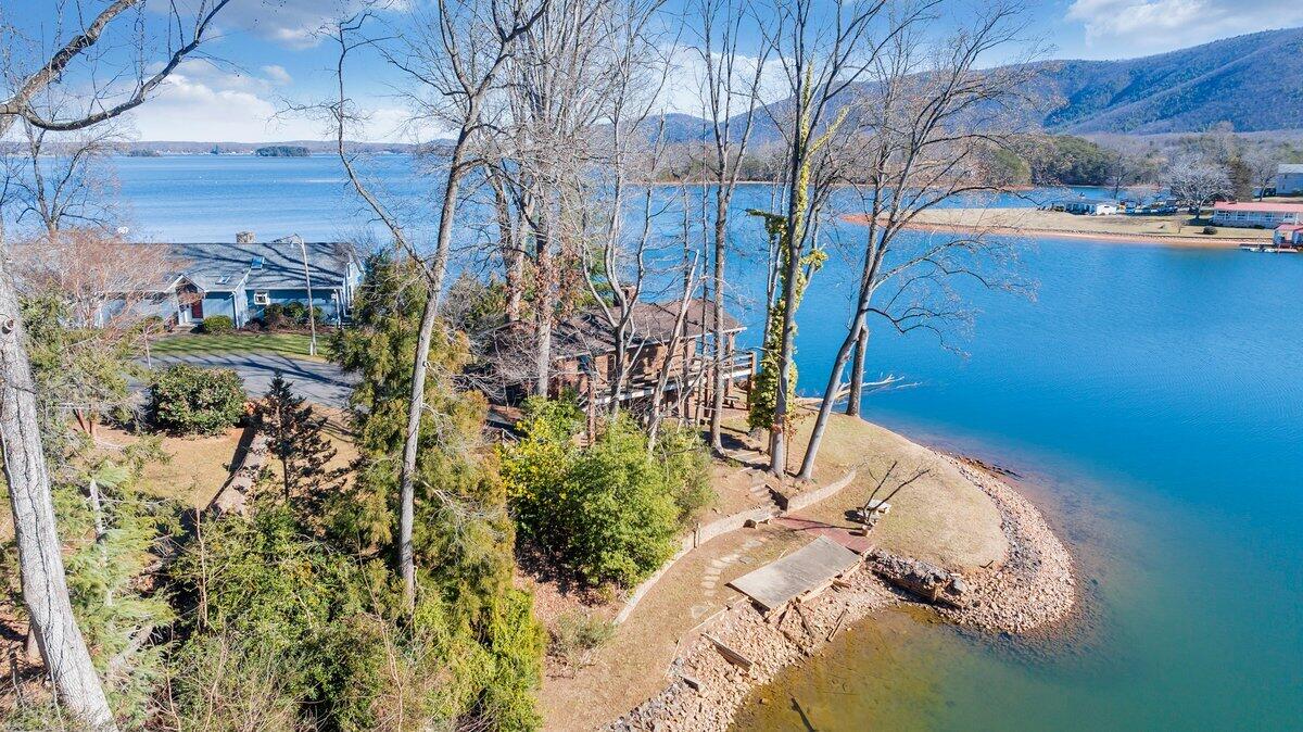 188 Hardy Court Penhook, VA 24137 - Photo 77 of 114 188 Hardy Ct. E52