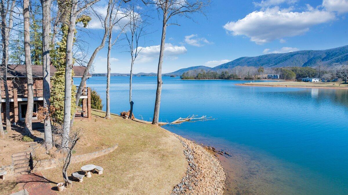 188 Hardy Court Penhook, VA 24137 - Photo 86 of 114 188 Hardy Ct. E58