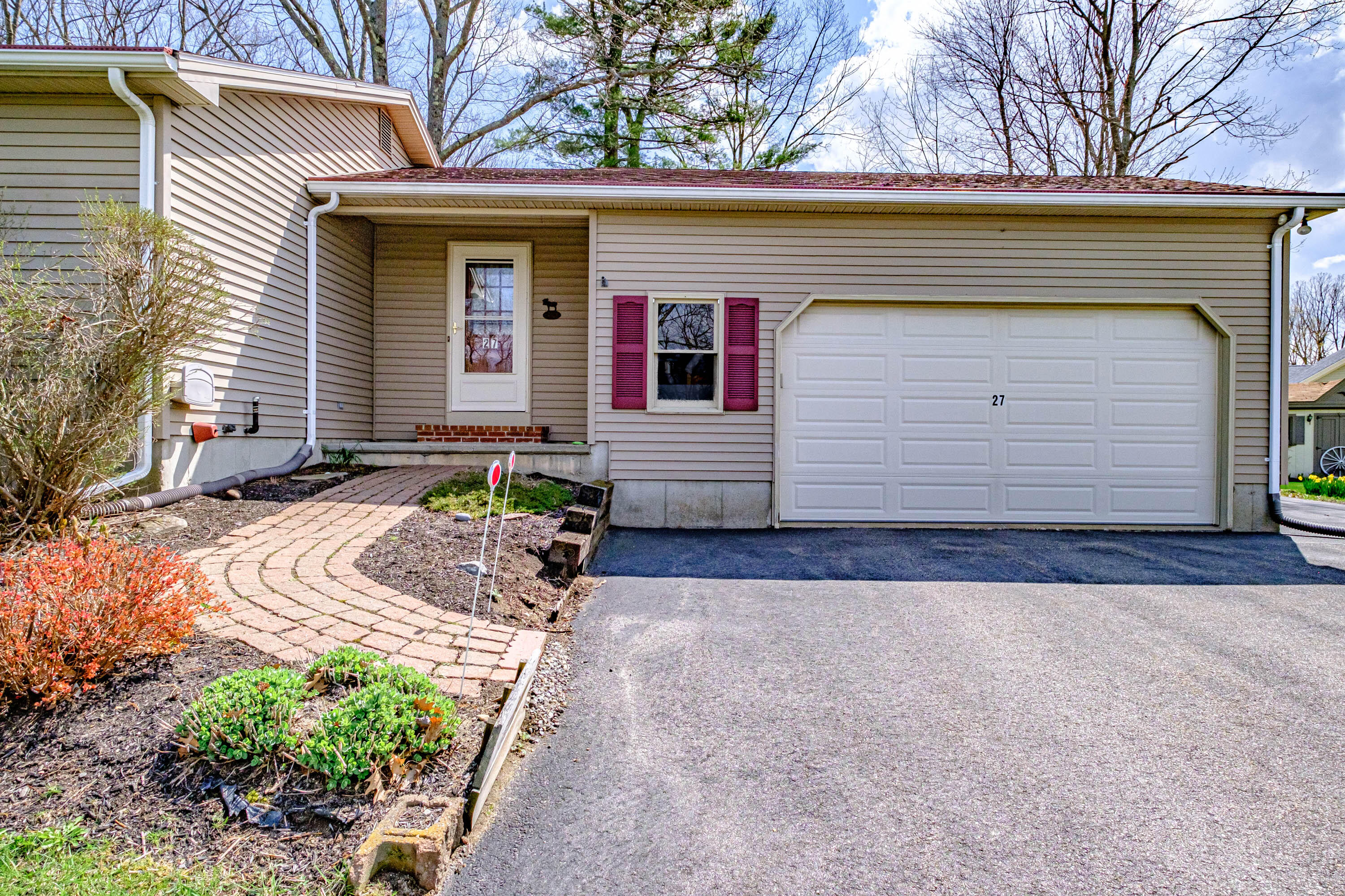 27 Indian Ridge Drive Biddeford, ME 04005 - Photo 4 of 39 20230427gp-64008