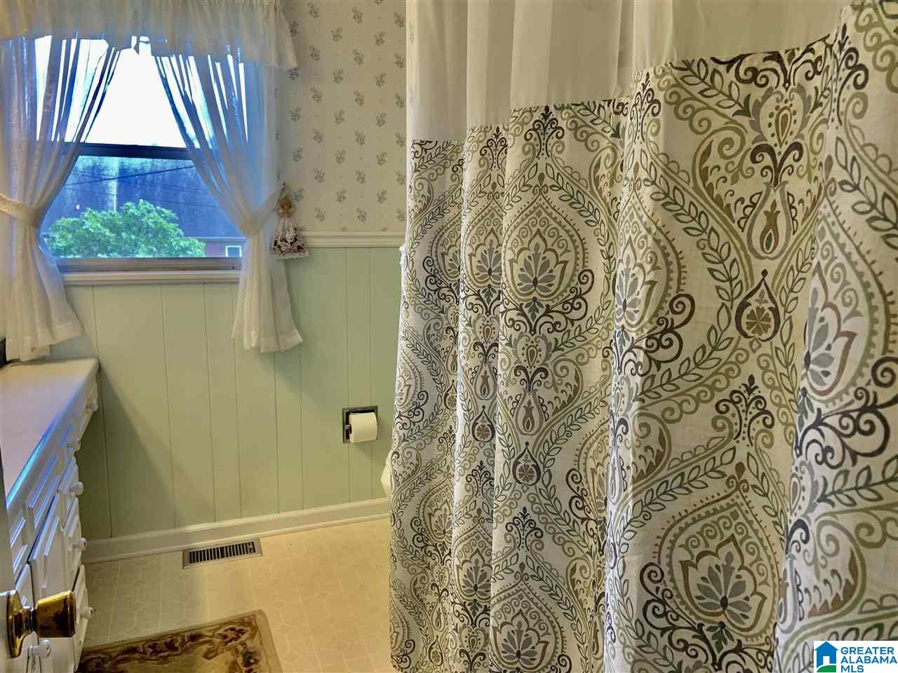 311 Westview Road Gardendale, AL 35071 - Photo 13 of 23