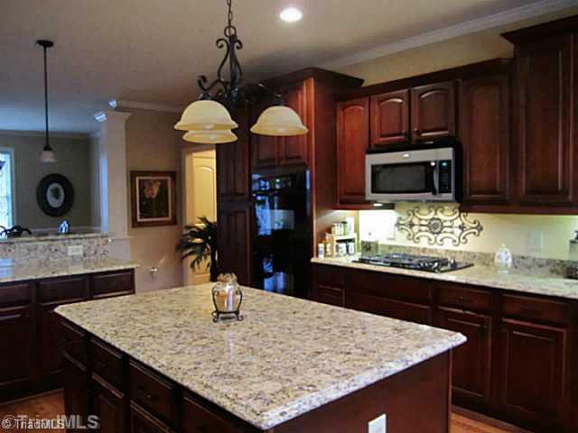 4068 Clapp Mill Road Burlington, NC 27215 - Photo 4 of 15 Kitchen.