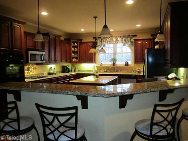 4068 Clapp Mill Road Burlington, NC 27215 - Photo 7 of 15 Kitchen.
