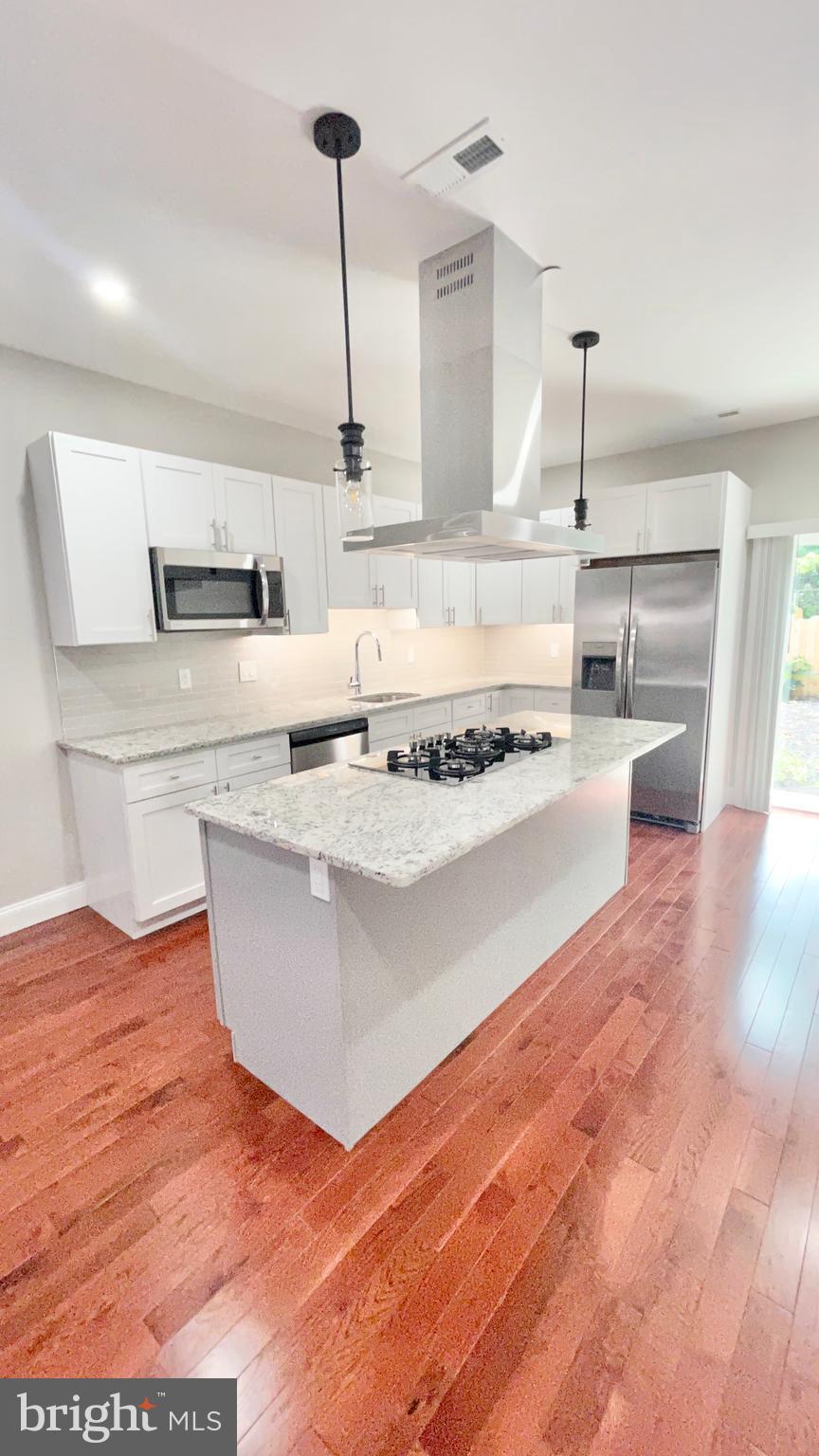 2038 North 20th Street Philadelphia, PA 19121 - Photo 3 of 30 Kitchen