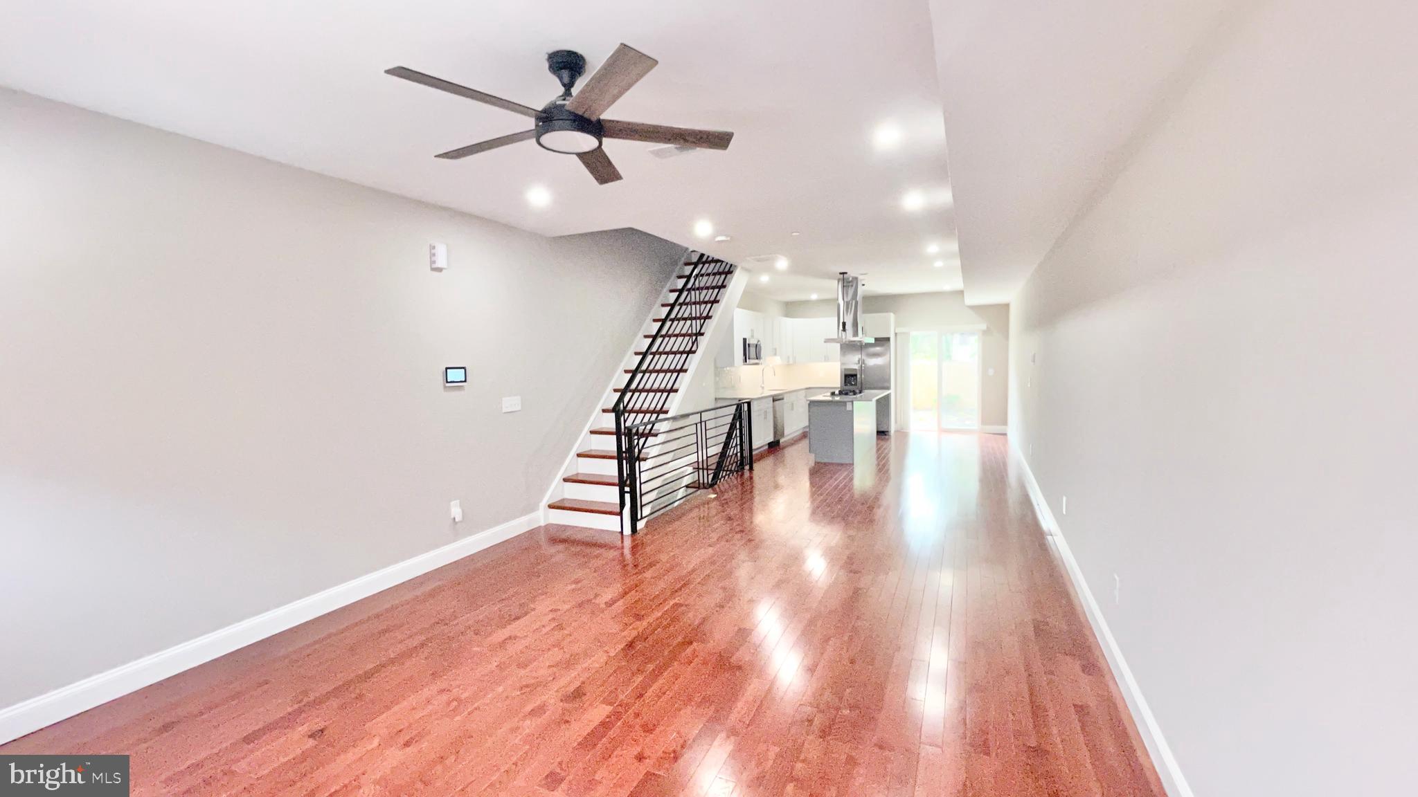 2038 North 20th Street Philadelphia, PA 19121 - Photo 4 of 30 Living Room