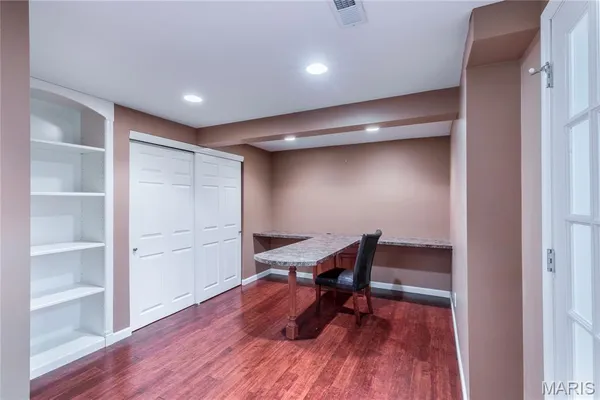 $699,900 | 752 Charleston Oaks Drive, Ballwin, MO 63021
