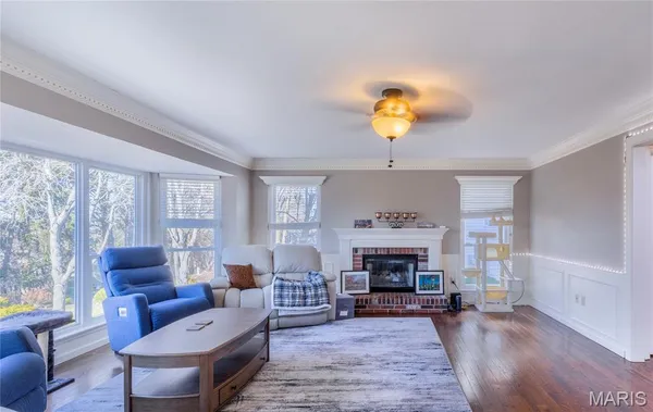 $699,900 | 752 Charleston Oaks Drive, Ballwin, MO 63021