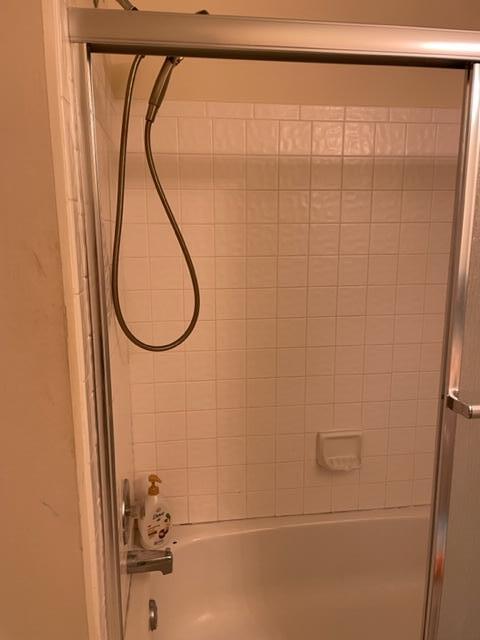 6069 Old Court Road, Unit 101 Boca Raton, FL 33433 - Photo 27 of 50 2nd Bath shower