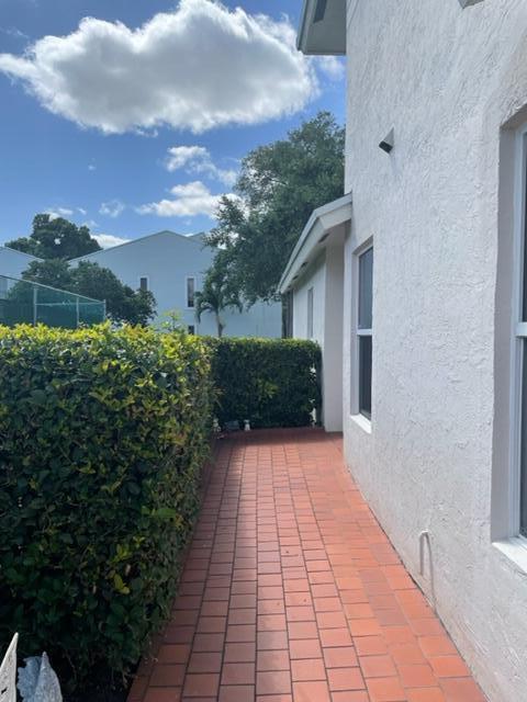 6069 Old Court Road, Unit 101 Boca Raton, FL 33433 - Photo 3 of 50 Side Entrance