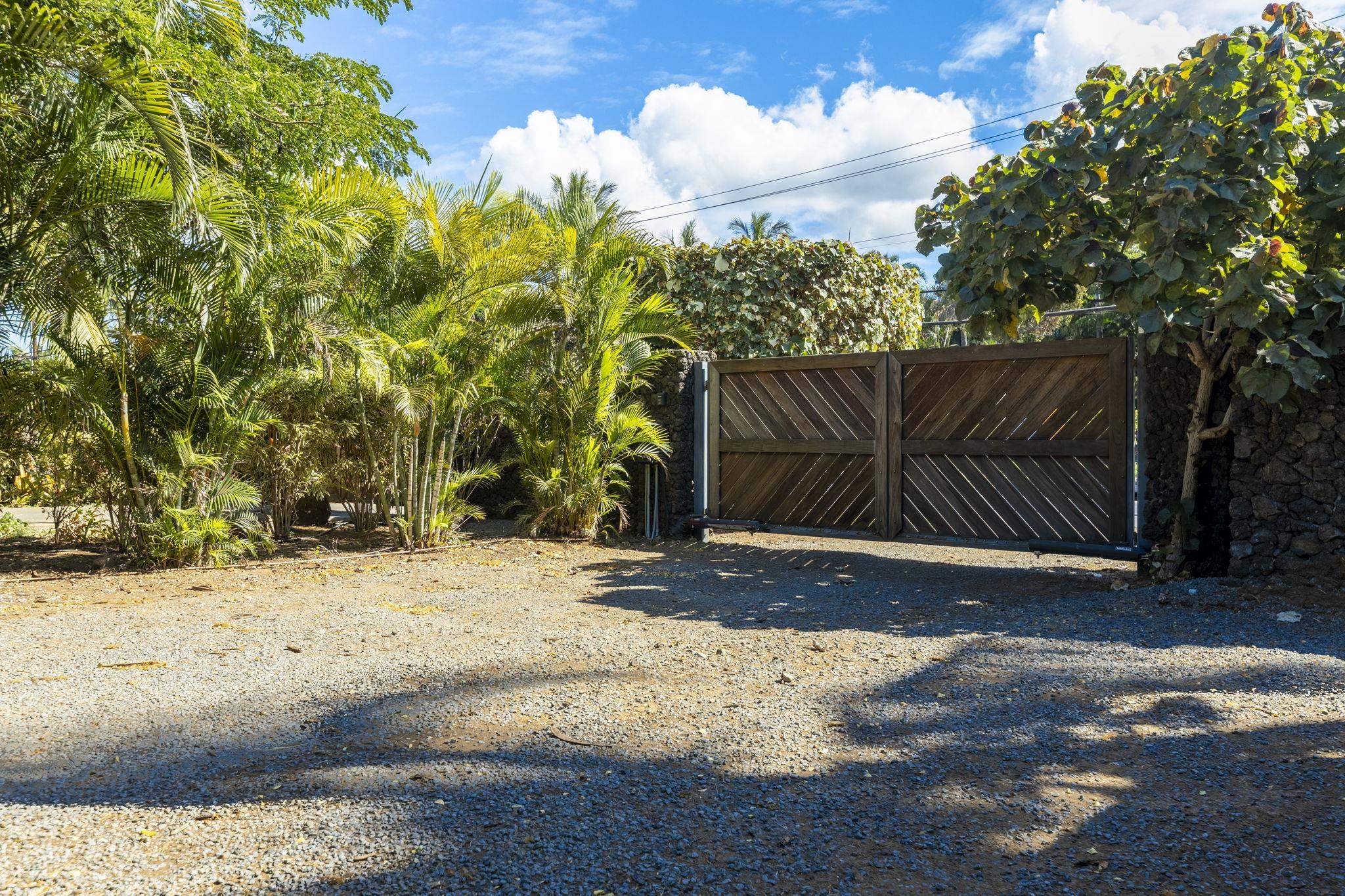 892 South Kihei Road Kihei, HI 96753 - Photo 13 of 22 a view of a backyard with a garden