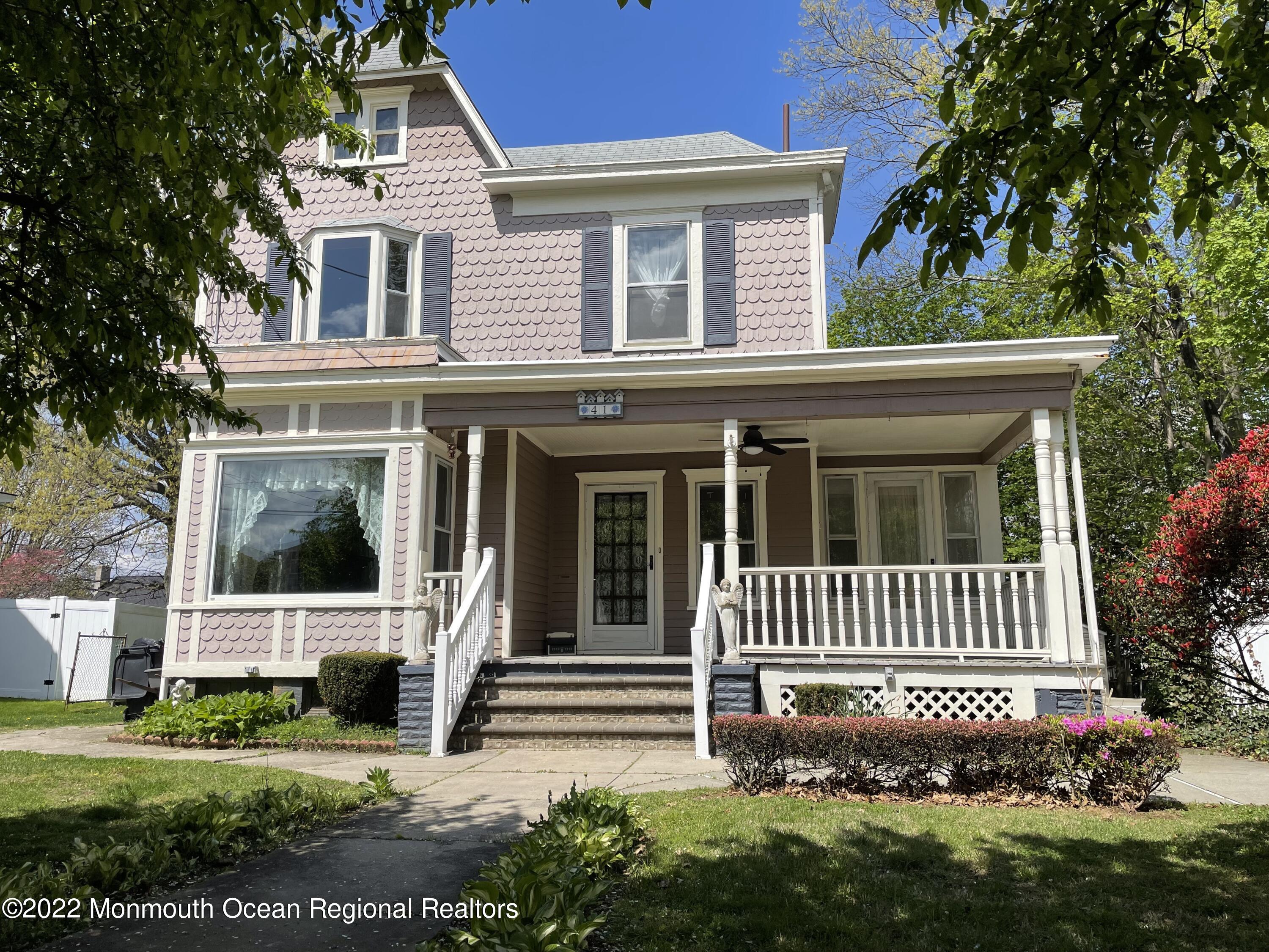 41 West George Street Freehold, NJ 07728 - Photo 1 of 21 8++iqPp8TgW4F6QabghWuA