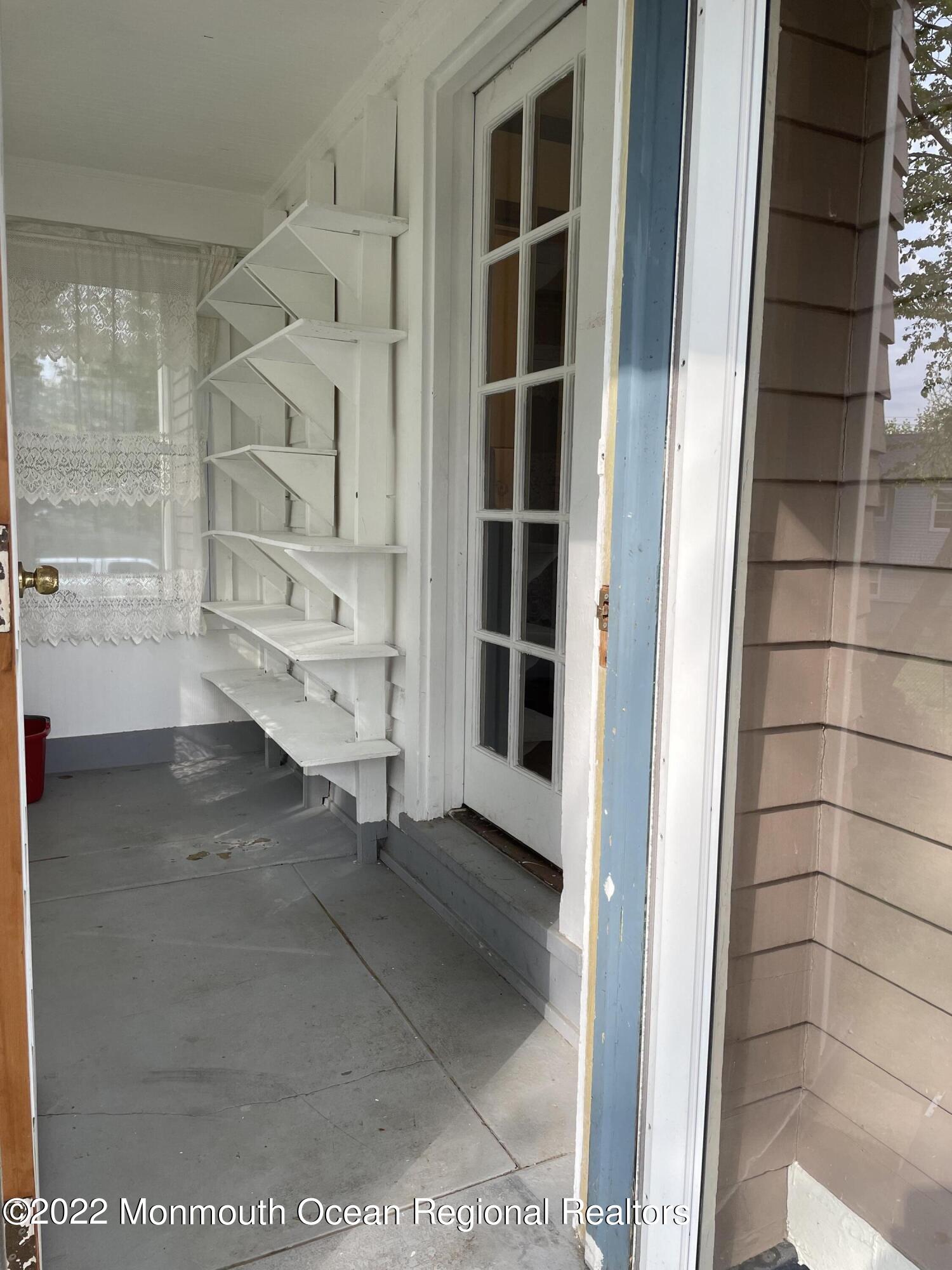 41 West George Street Freehold, NJ 07728 - Photo 13 of 21 %jja69ADRQW5IVH8fbxDGA