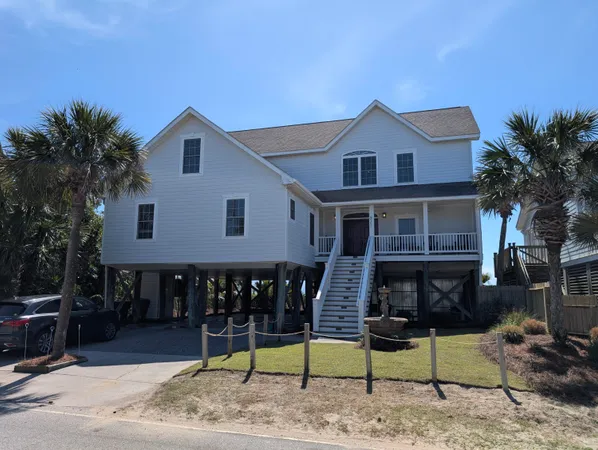 $3,175,000 | 621 East Arctic Avenue, Folly Beach, SC 29439
