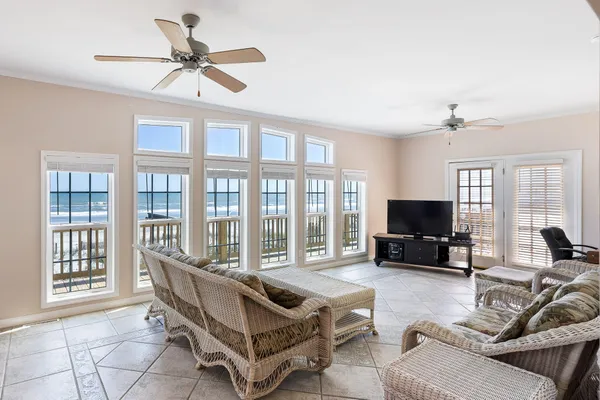 $3,175,000 | 621 East Arctic Avenue, Folly Beach, SC 29439