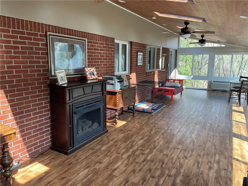 300 Conson Road Pittsburgh, PA 15227 - Photo 8 of 25 Gallery Image 8