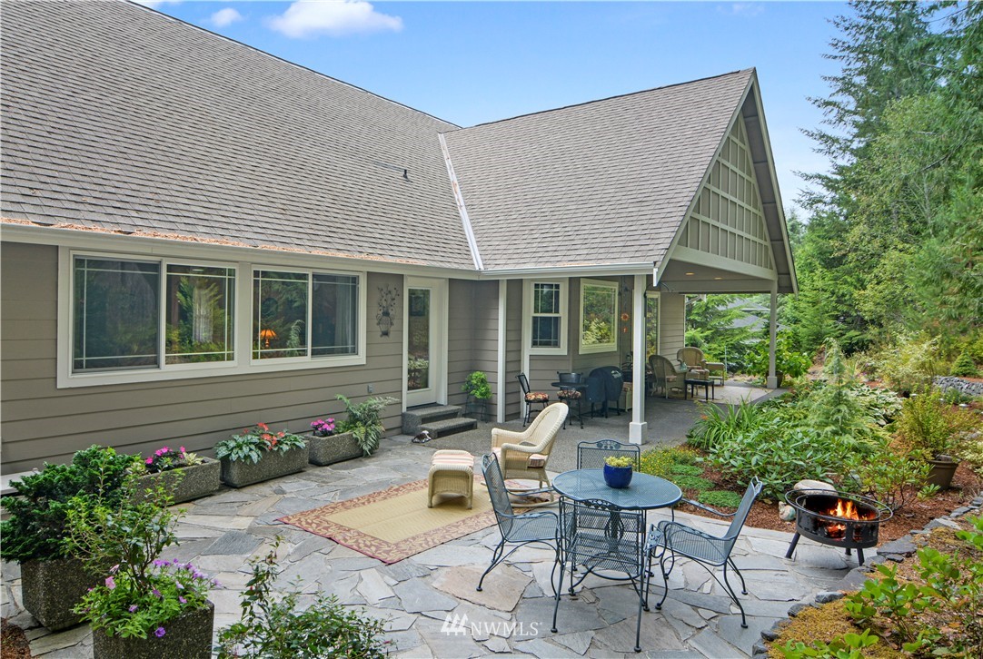 1151 East Old Ranch Road Allyn, WA 98524 - Photo 12 of 25 Gallery Image 12
