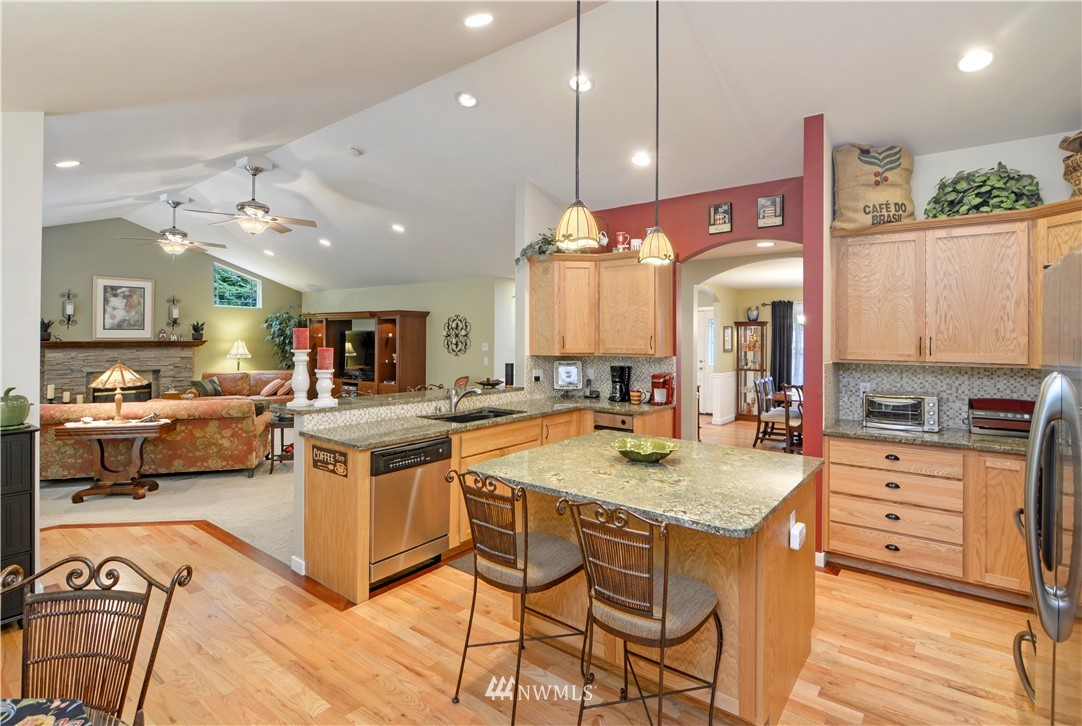 1151 East Old Ranch Road Allyn, WA 98524 - Photo 7 of 25 Gallery Image 7