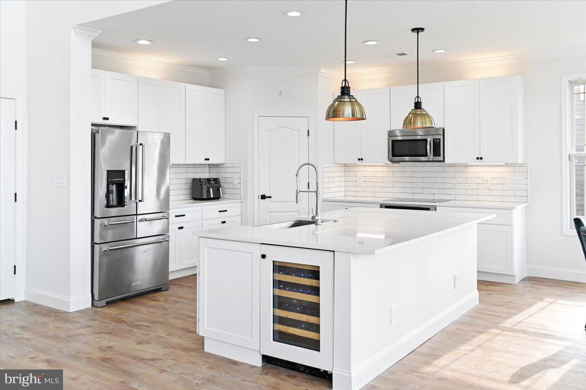 10204 Ruffian Lane Berlin, MD 21811 - Photo 12 of 70 Kitchen with stainless steel appliances