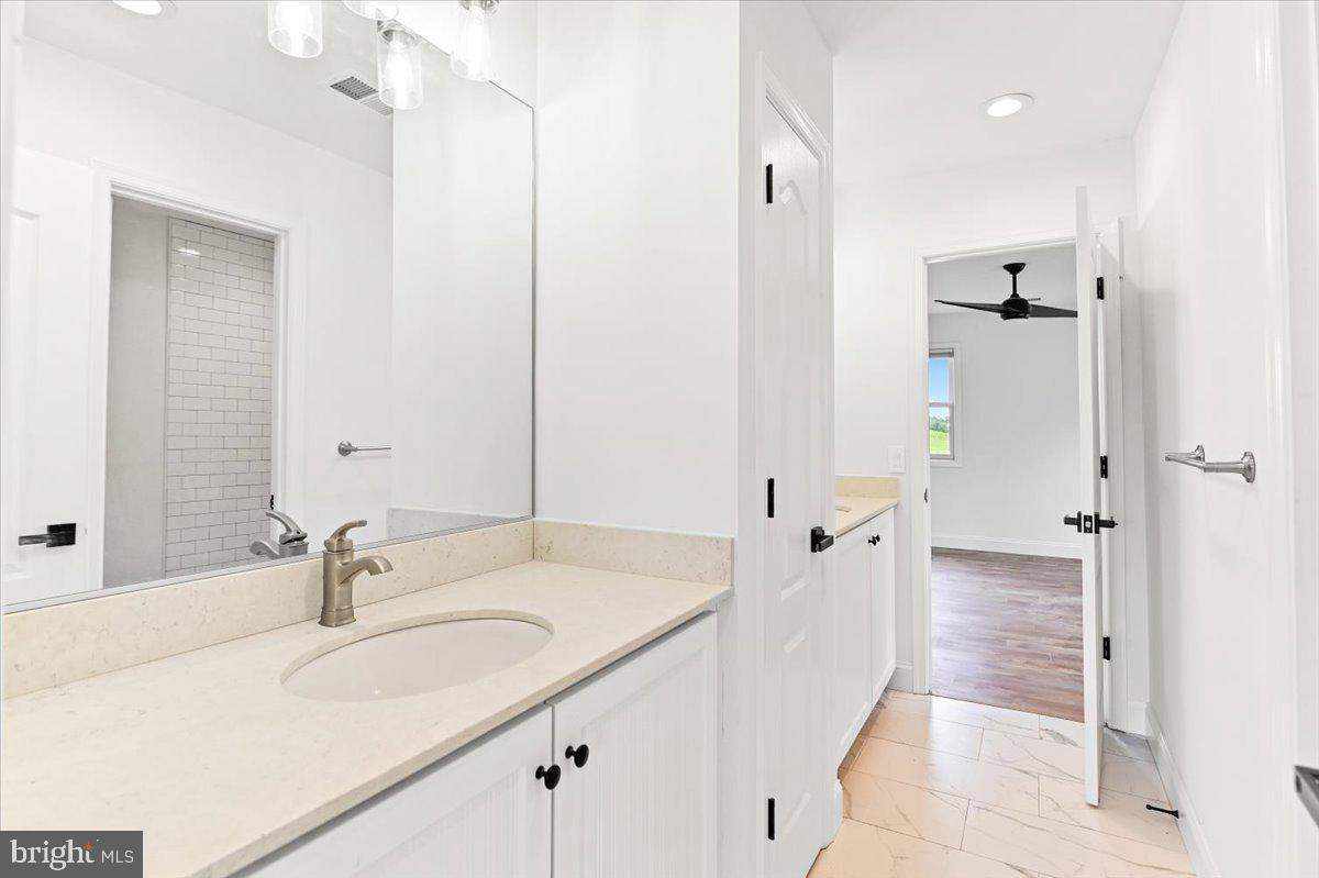 10204 Ruffian Lane Berlin, MD 21811 - Photo 49 of 70 Third bathroom