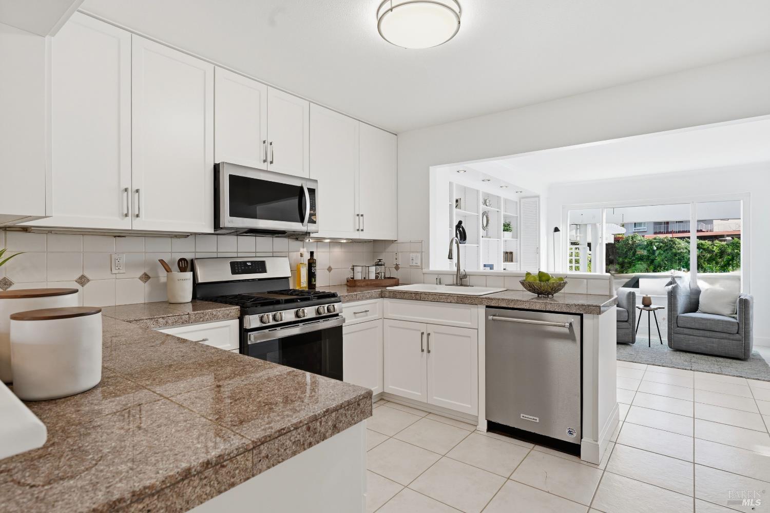 22 Mooring Road San Rafael, CA 94901 - Photo 14 of 35