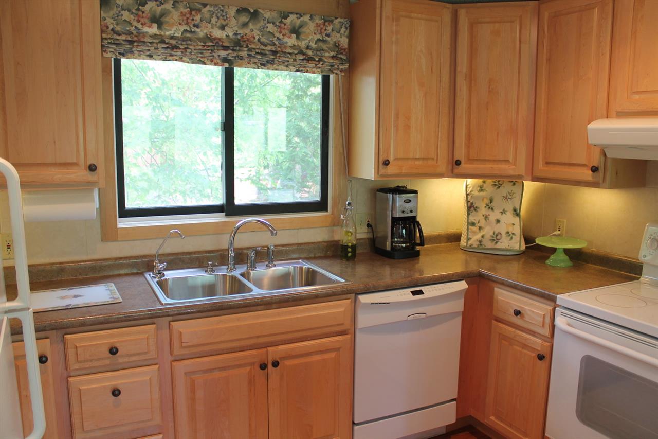 97 Fox Run Road Lincoln, NH 03251 - Photo 2 of 40