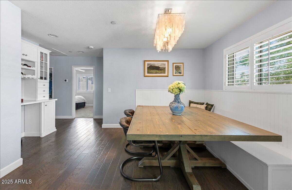 6520 East Osborn Road Scottsdale, AZ 85251 - Photo 8 of 21 a view of a workspace with furniture