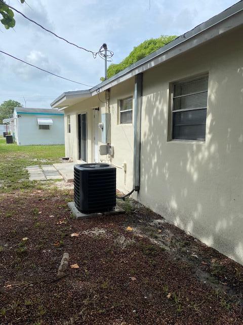 1502 Southwest 3rd Street Delray Beach, FL 33444 - Photo 2 of 11 IMG_4758