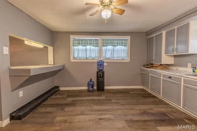 $59,900 | 305 Mine Road, Sawyerville, IL 62085