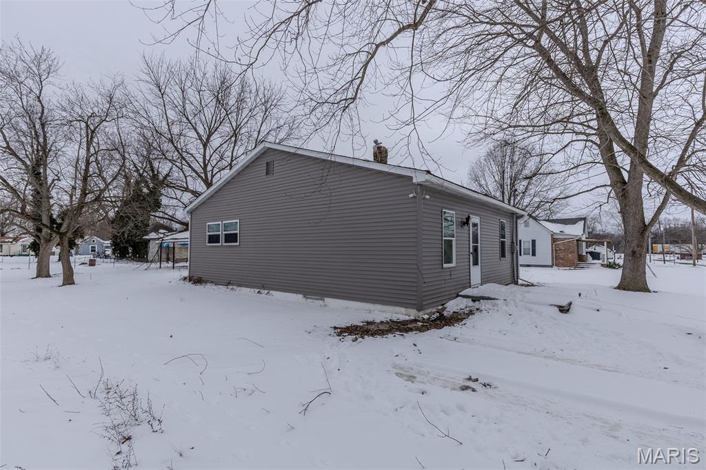 305 Mine Road Sawyerville, IL 62085 - Photo 2 of 22