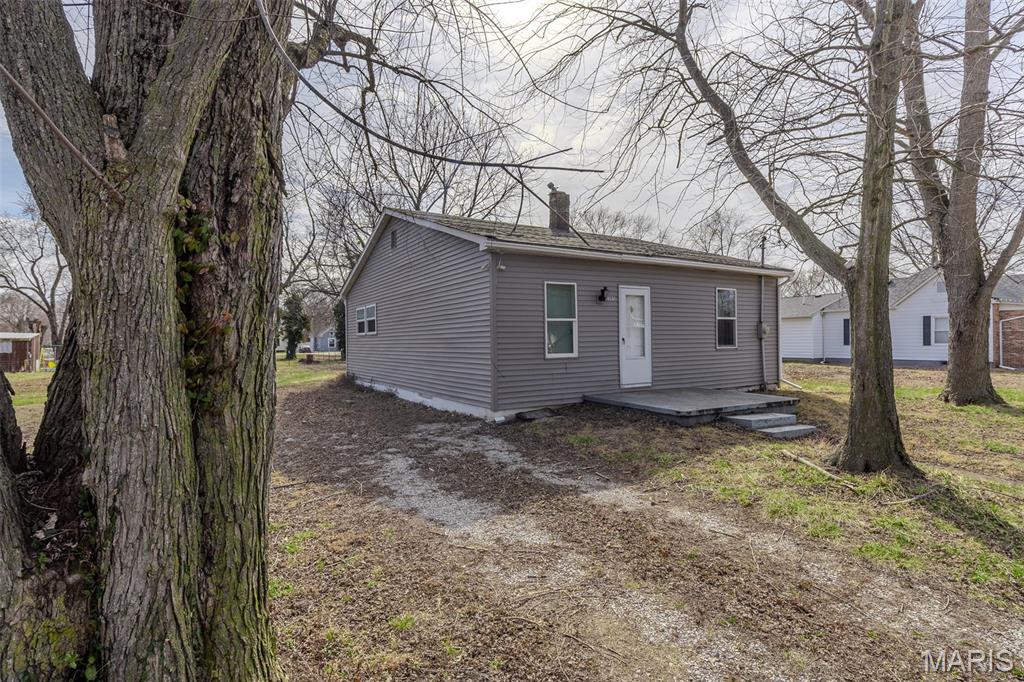 305 Mine Road Sawyerville, IL 62085 - Photo 2 of 23