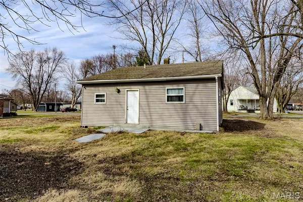 $59,900 | 305 Mine Road, Sawyerville, IL 62085