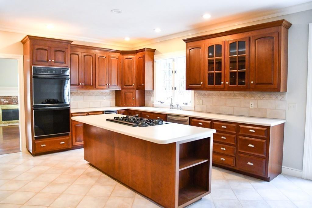 147 Mossman Road Sudbury, MA 01776 - Photo 9 of 40 Gallery Image 9