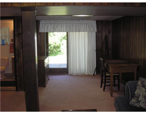 1085 Fiddleback Drive McKees Rocks, PA 15136 - Photo 14 of 18 Den/Family/Great Room.