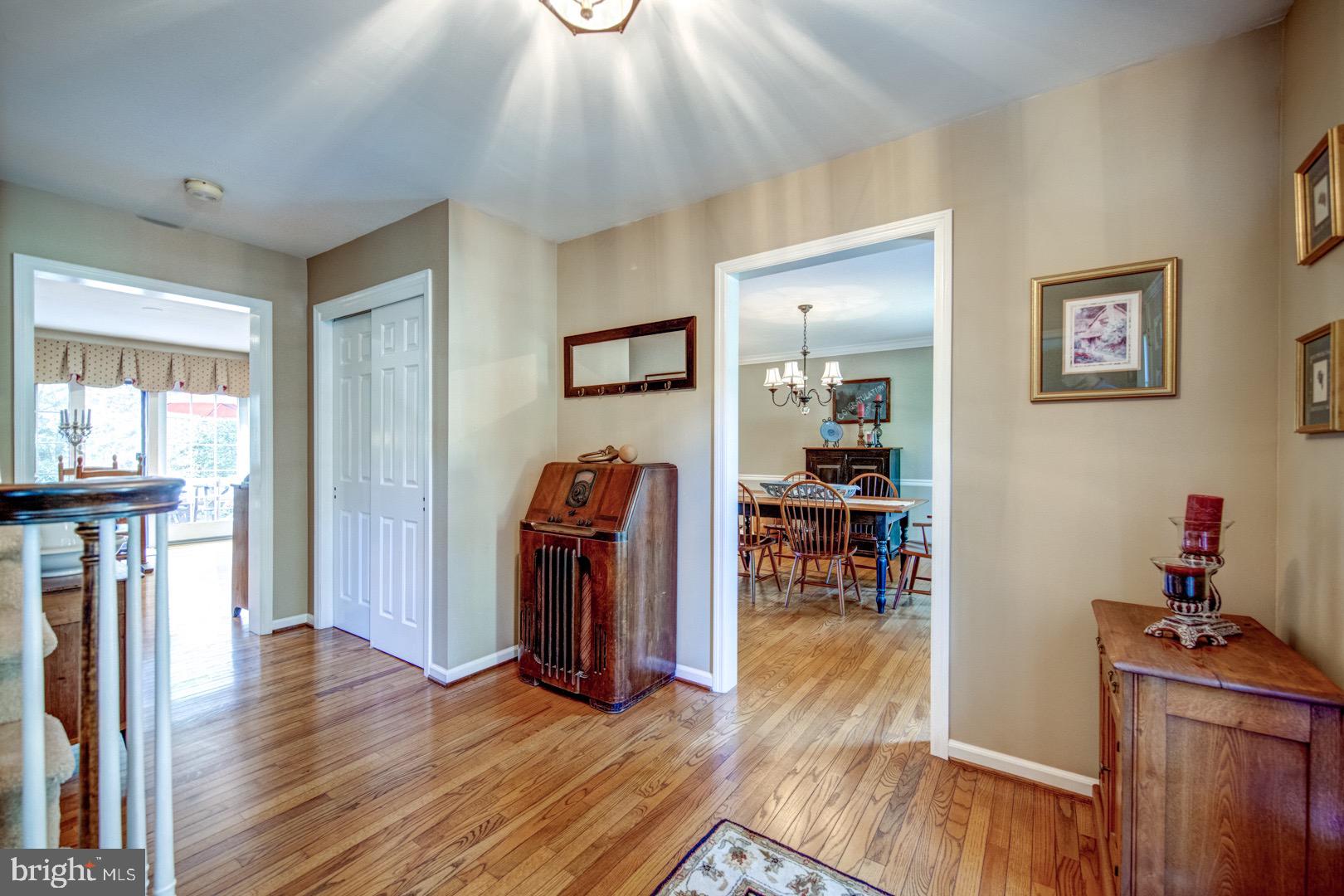 4 Willow Pond Road Malvern, PA 19355 - Photo 8 of 34 Foyer
