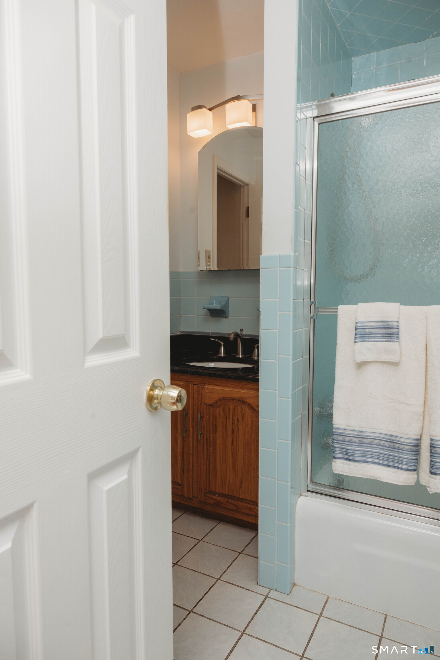 151 Bear Path Road Hamden, CT 06514 - Photo 16 of 34